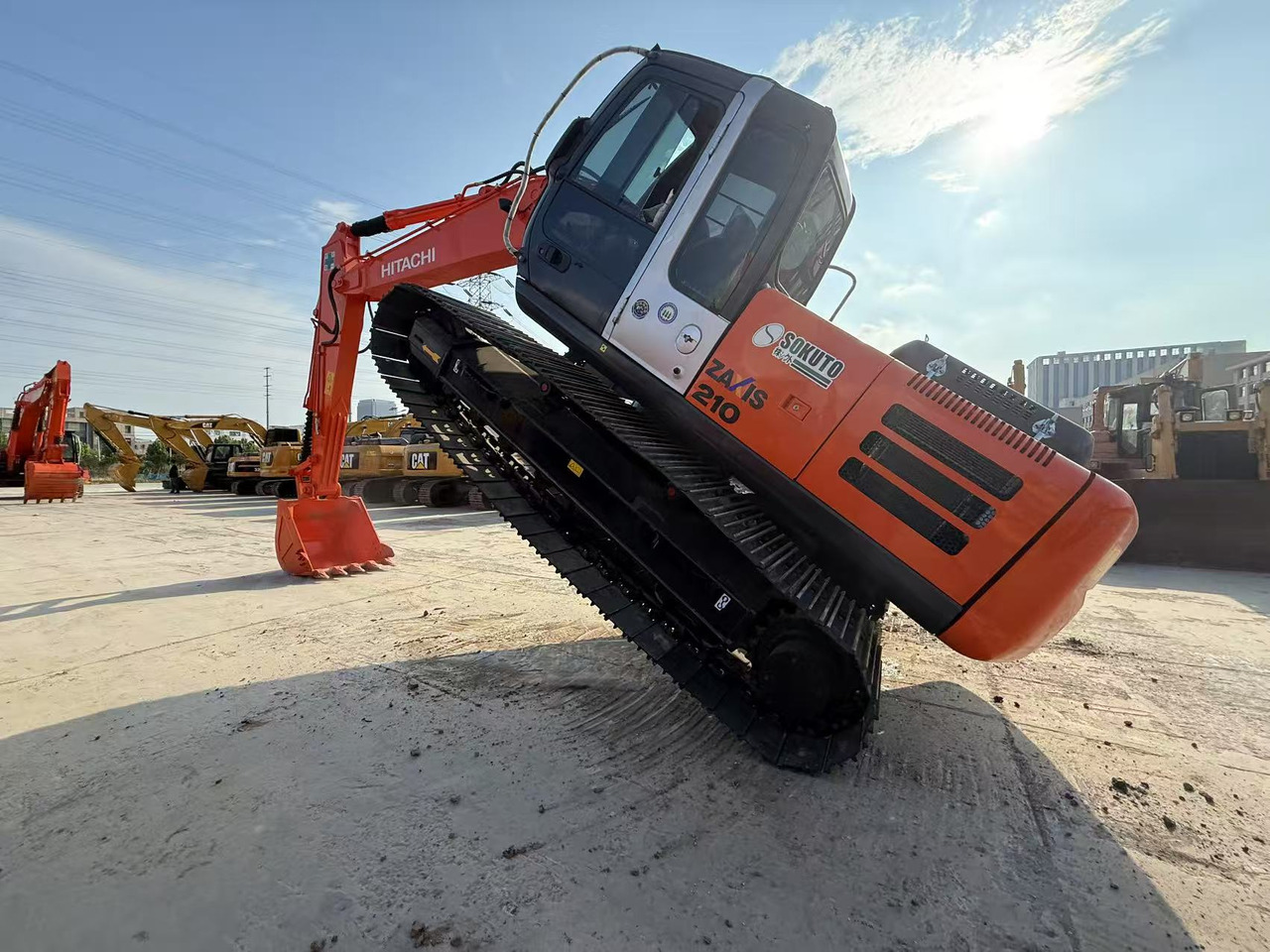 HITACHI ZX210 - Верижен багер: снимка 5 HITACHI ZX210 - Верижен багер: снимка 5