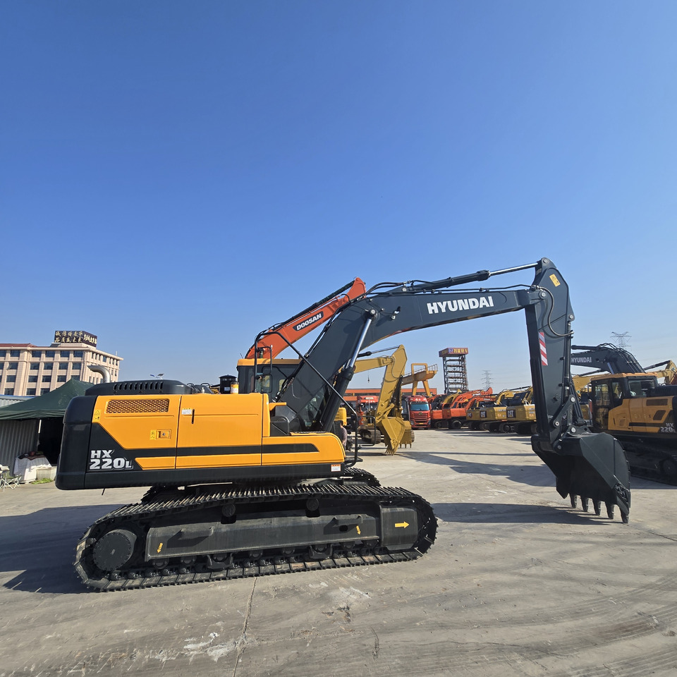 HYUNDAI HX220L - Верижен багер: снимка 5 HYUNDAI HX220L - Верижен багер: снимка 5