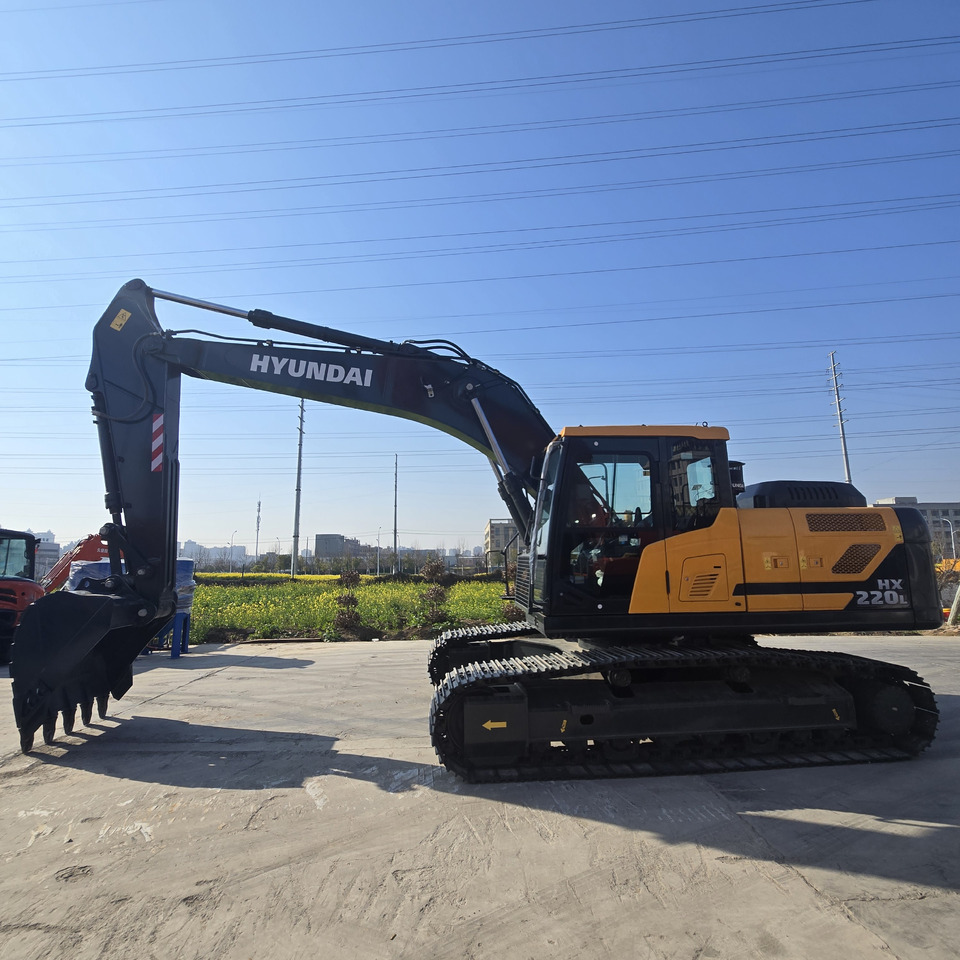 HYUNDAI HX220L - Верижен багер: снимка 1 HYUNDAI HX220L - Верижен багер: снимка 1