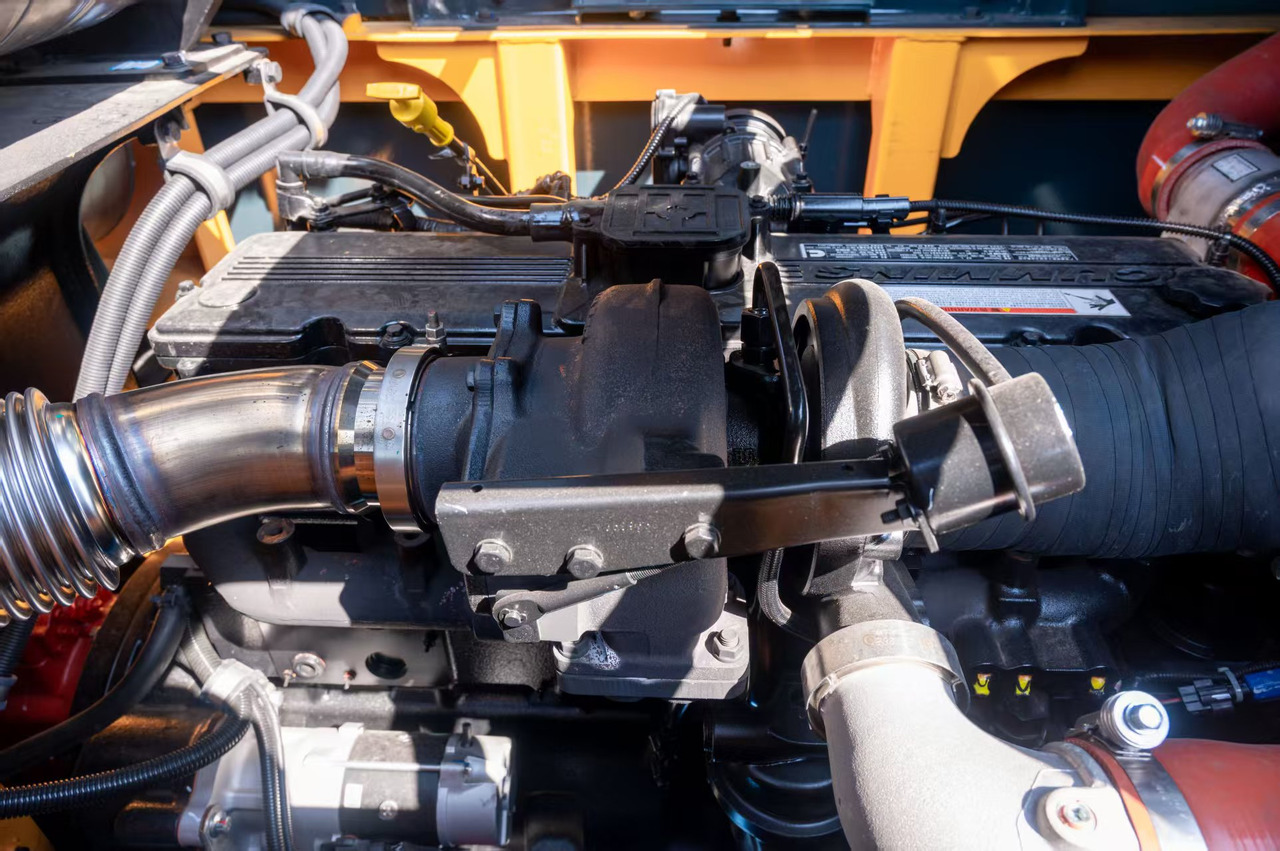 Нови Верижен багер HYUNDAI HX375L: снимка 15 Нови Верижен багер HYUNDAI HX375L: снимка 15