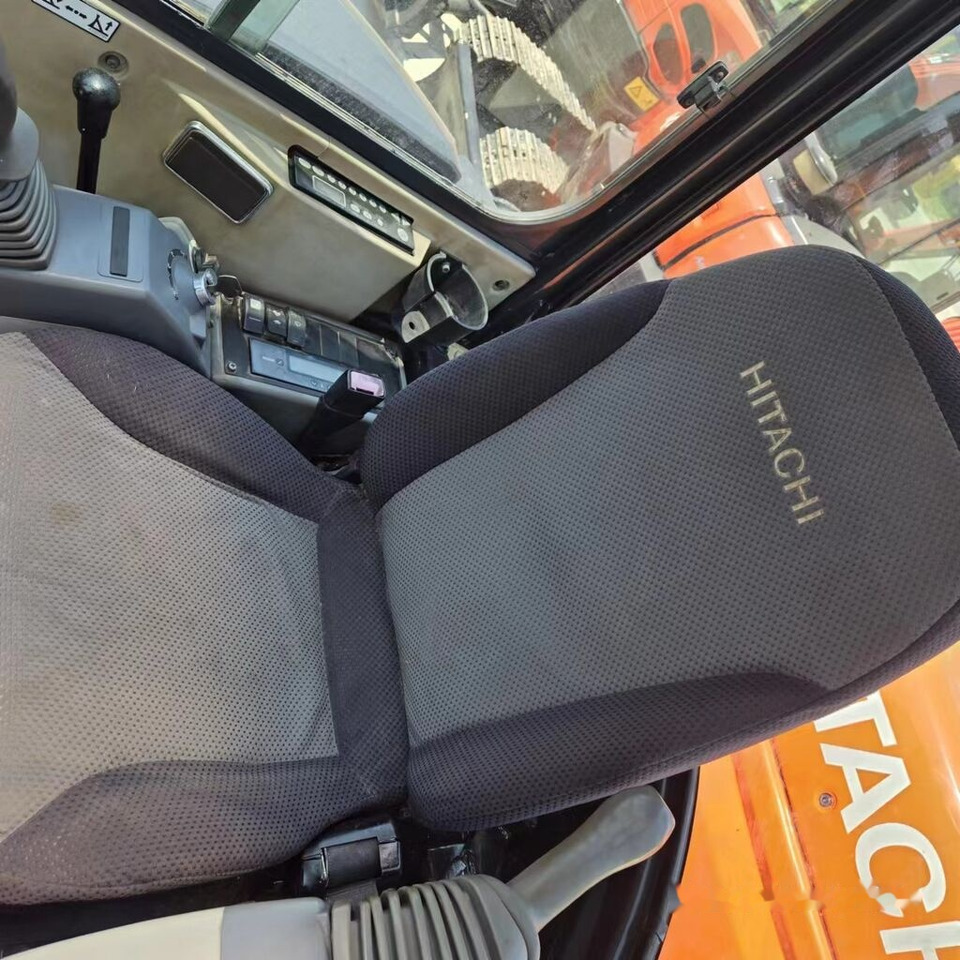 Hitachi ZX50U - Мини багер: снимка 2 Hitachi ZX50U - Мини багер: снимка 2