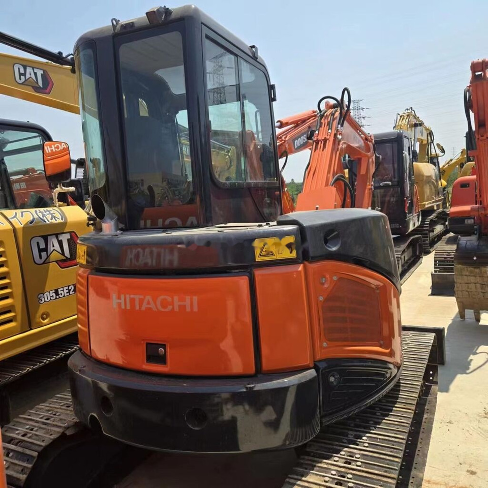 Hitachi ZX50U - Мини багер: снимка 3 Hitachi ZX50U - Мини багер: снимка 3