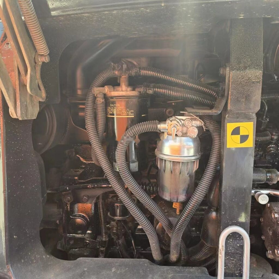 Мини багер Hitachi ZX50U: снимка 10