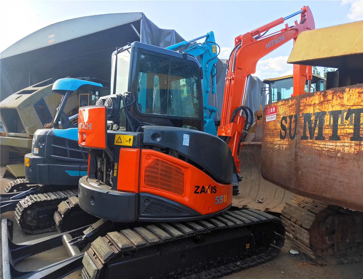 Hitachi ZX55UR - Мини багер: снимка 1 Hitachi ZX55UR - Мини багер: снимка 1
