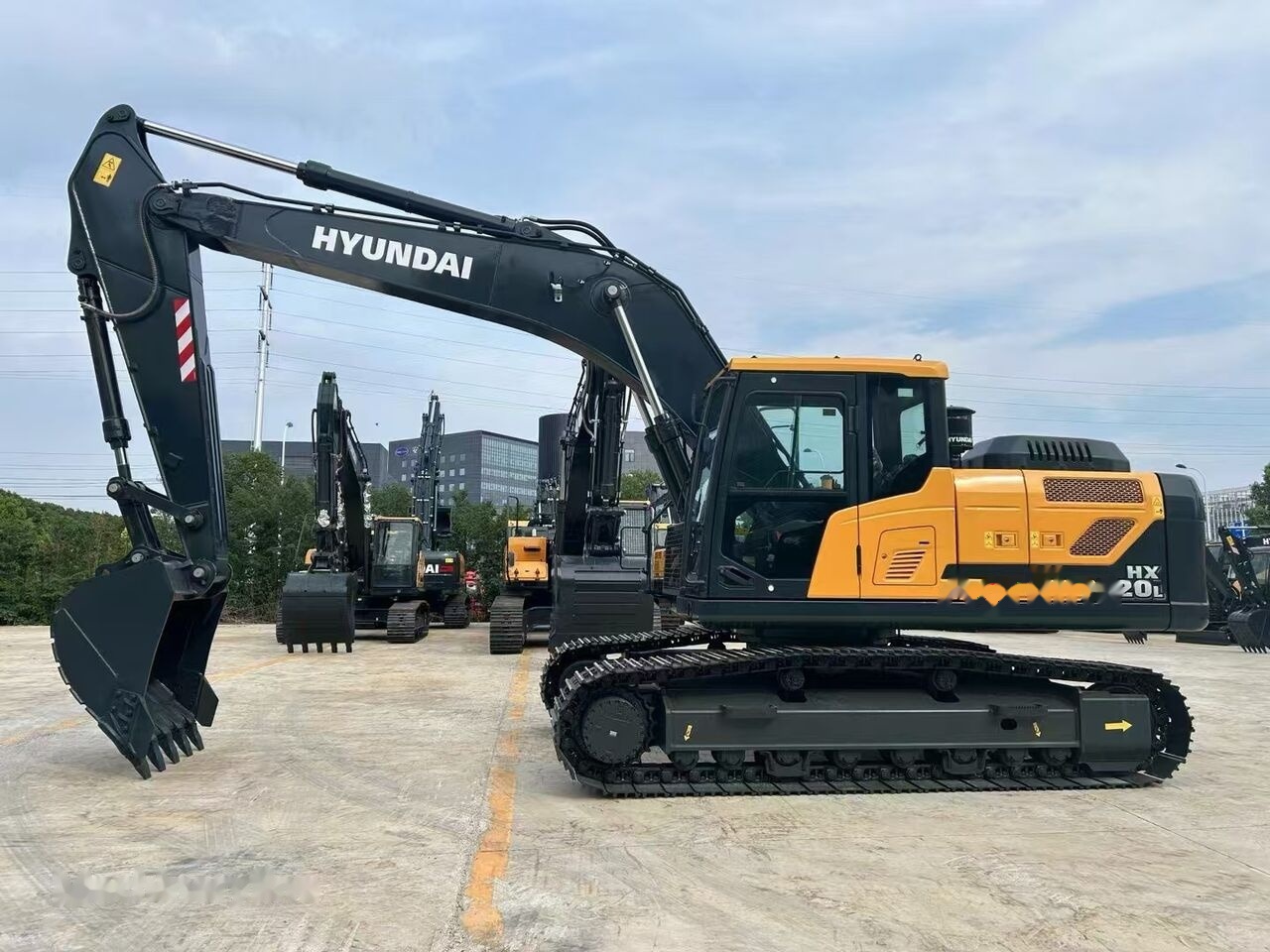 Hyundai HX220 New - Верижен багер: снимка 2 Hyundai HX220 New - Верижен багер: снимка 2