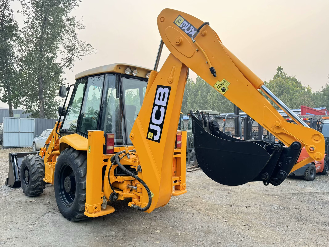 JCB 3CX - Багер-товарач: снимка 3 JCB 3CX - Багер-товарач: снимка 3