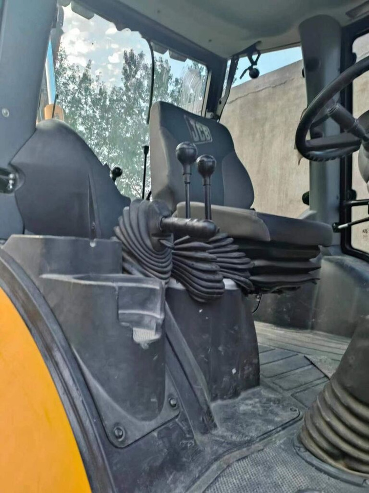 Багер-товарач JCB 3CX: снимка 8