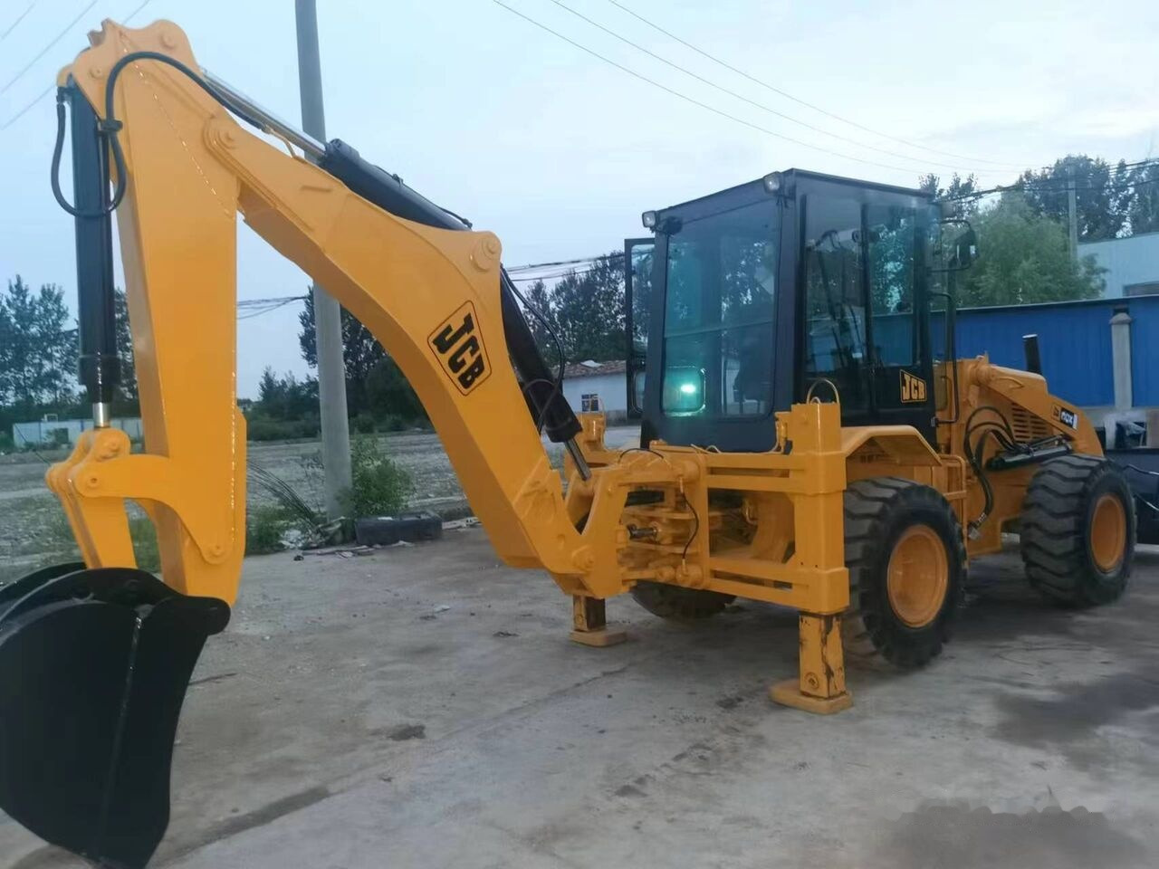 JCB 3CX - Багер-товарач: снимка 2 JCB 3CX - Багер-товарач: снимка 2
