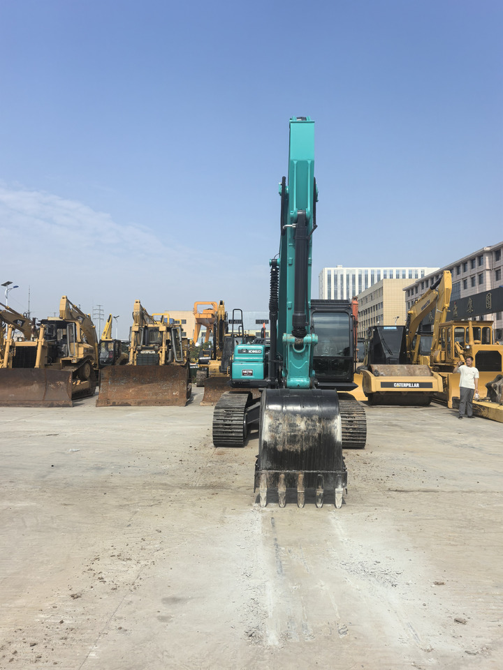 KOBELCO SK200 - Верижен багер: снимка 5 KOBELCO SK200 - Верижен багер: снимка 5