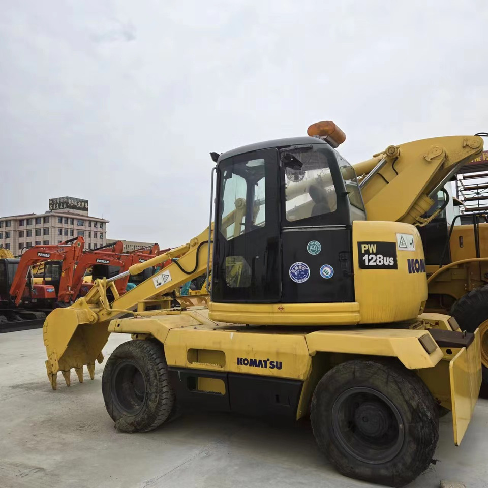 KOMATSU PC128US - Колесен багер: снимка 3 KOMATSU PC128US - Колесен багер: снимка 3