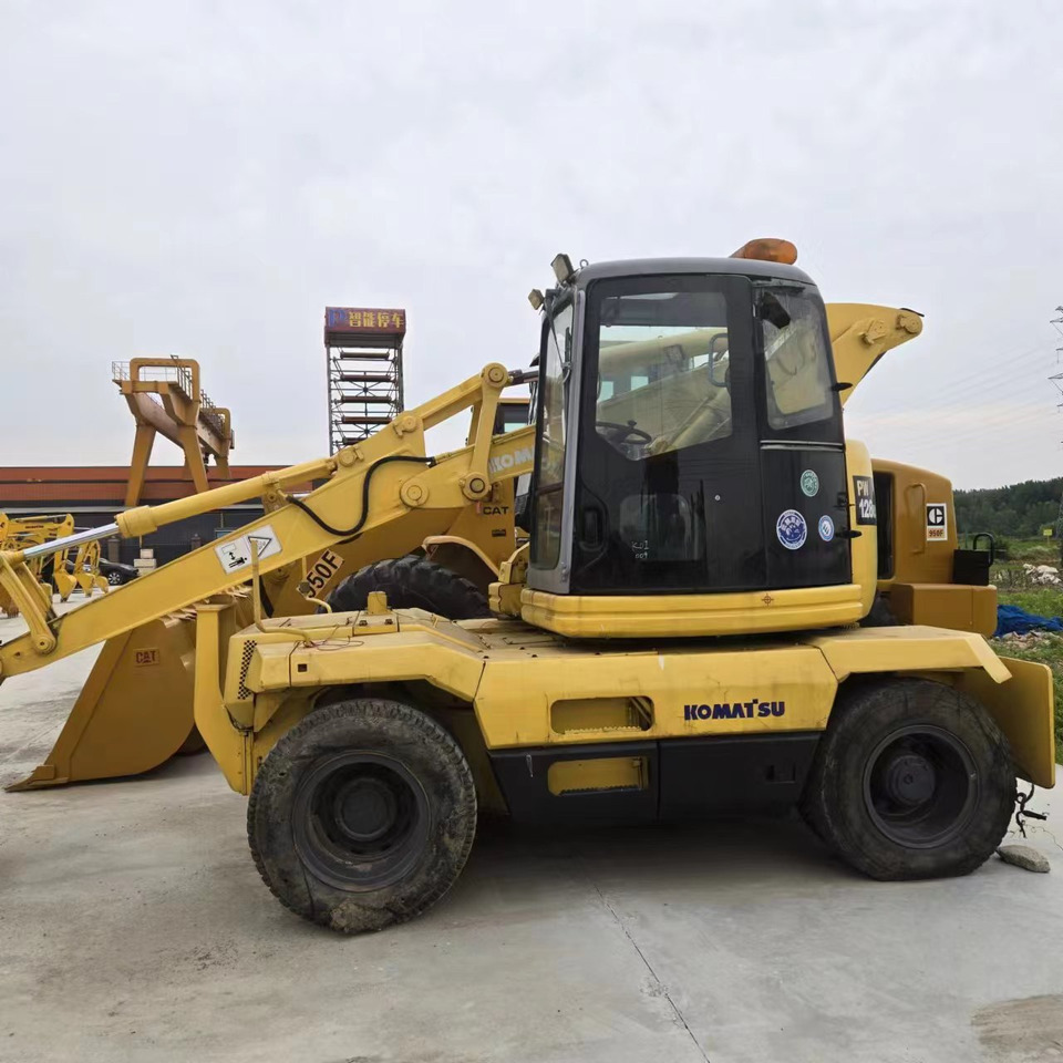 KOMATSU PC128US - Колесен багер: снимка 2 KOMATSU PC128US - Колесен багер: снимка 2