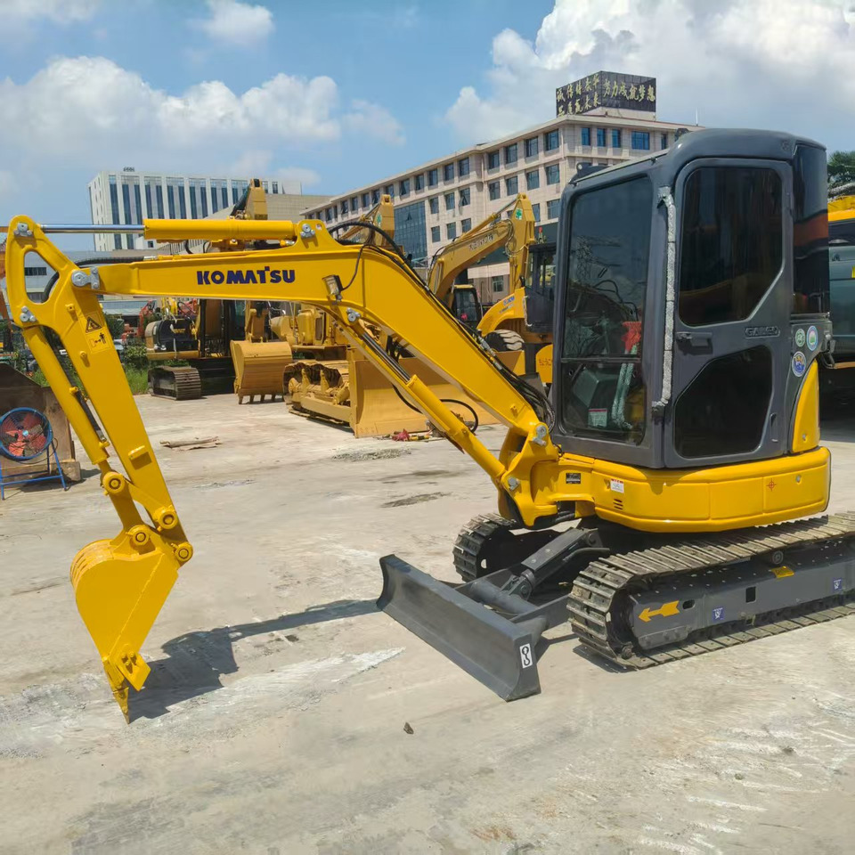 KOMATSU PC30 - Мини багер: снимка 3 KOMATSU PC30 - Мини багер: снимка 3