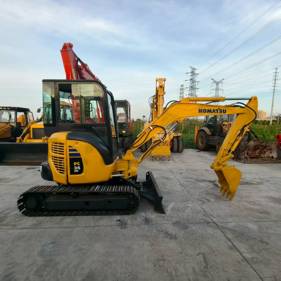 KOMATSU PC35 - Мини багер: снимка 1 KOMATSU PC35 - Мини багер: снимка 1