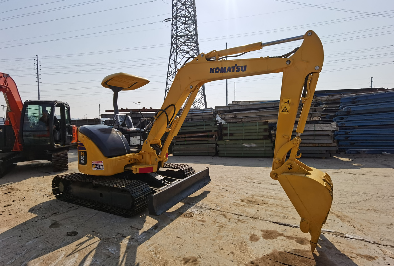 KOMATSU PC40MR - Мини багер: снимка 2 KOMATSU PC40MR - Мини багер: снимка 2