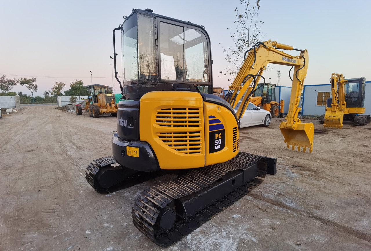 KOMATSU PC50MR - Мини багер: снимка 2 KOMATSU PC50MR - Мини багер: снимка 2