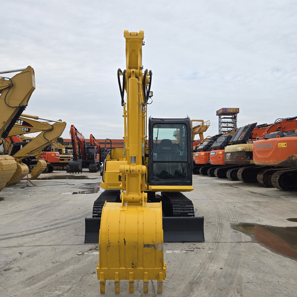 KOMATSU PC70-8 - Мини багер: снимка 4 KOMATSU PC70-8 - Мини багер: снимка 4