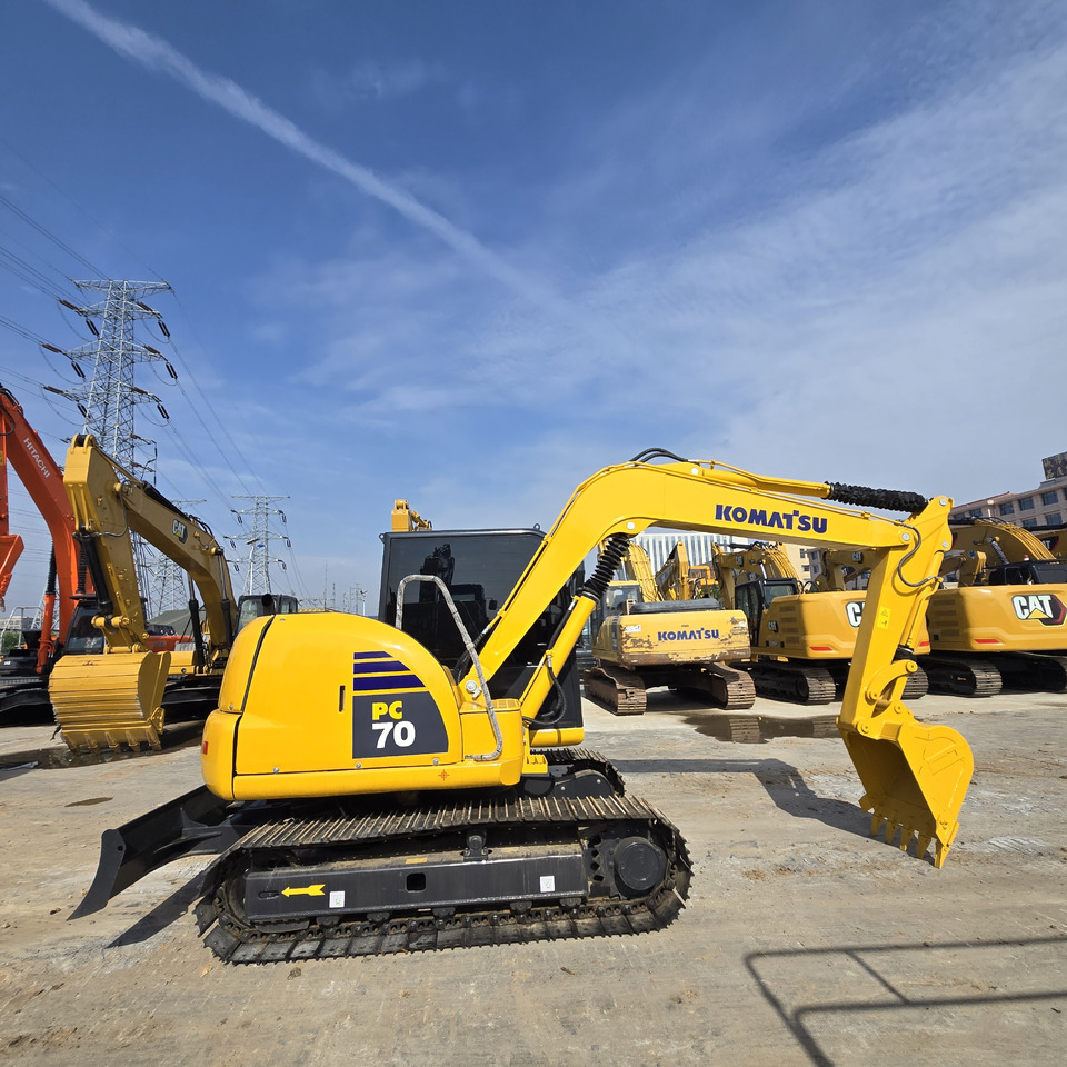 KOMATSU PC70-8 - Мини багер: снимка 2 KOMATSU PC70-8 - Мини багер: снимка 2