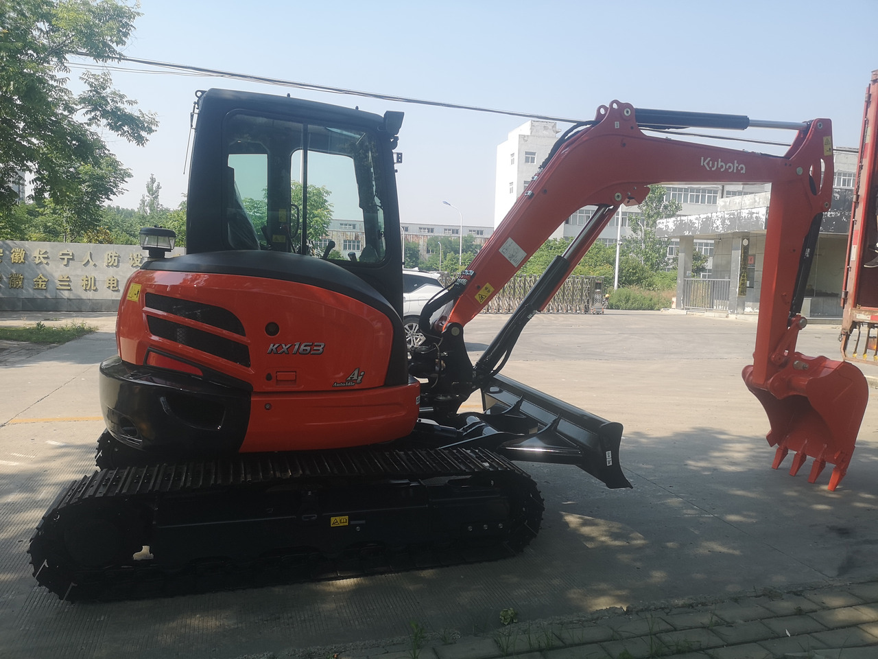 KUBOTA KX163-5 - Мини багер: снимка 3 KUBOTA KX163-5 - Мини багер: снимка 3