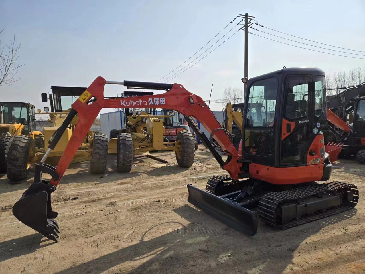 KUBOTA U35 - Мини багер: снимка 1 KUBOTA U35 - Мини багер: снимка 1