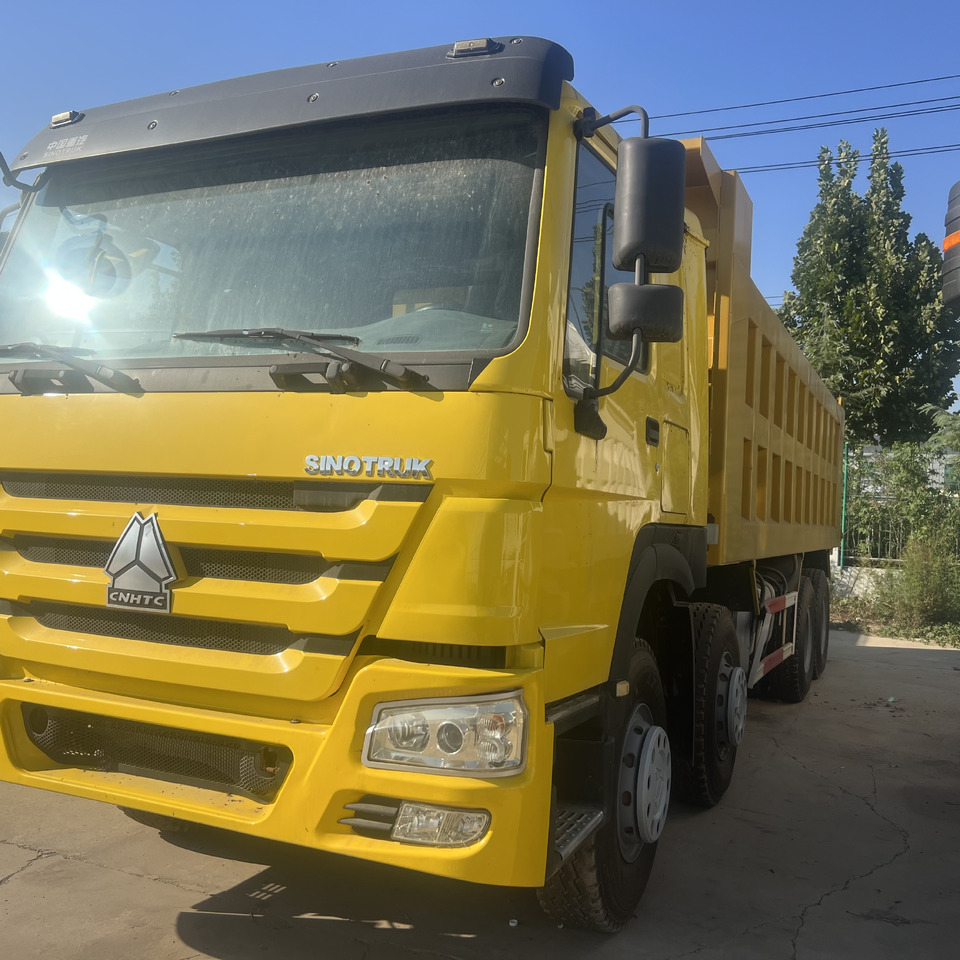 SINOTRUK HOWO - Камион: снимка 1 SINOTRUK HOWO - Камион: снимка 1