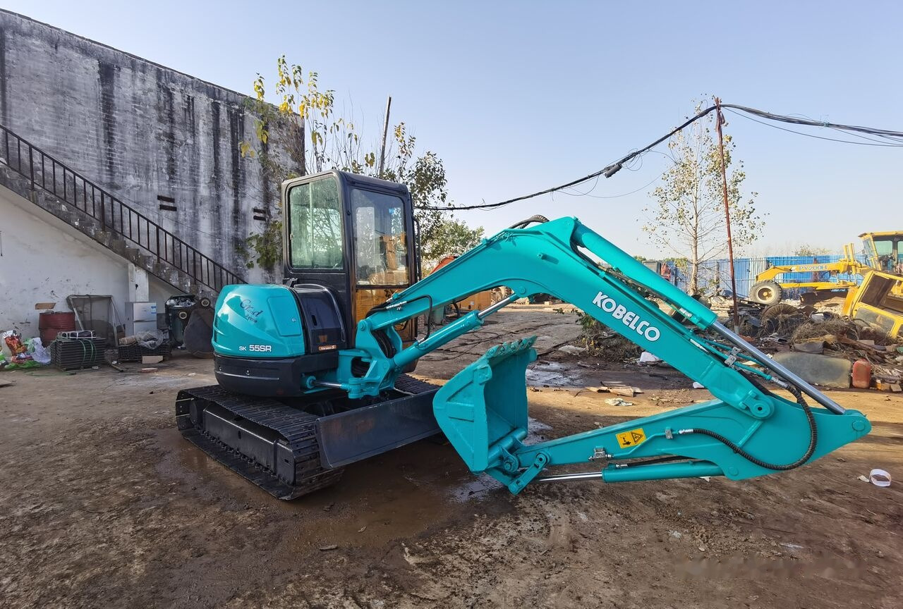 Kobelco SK55SR - Мини багер: снимка 5 Kobelco SK55SR - Мини багер: снимка 5