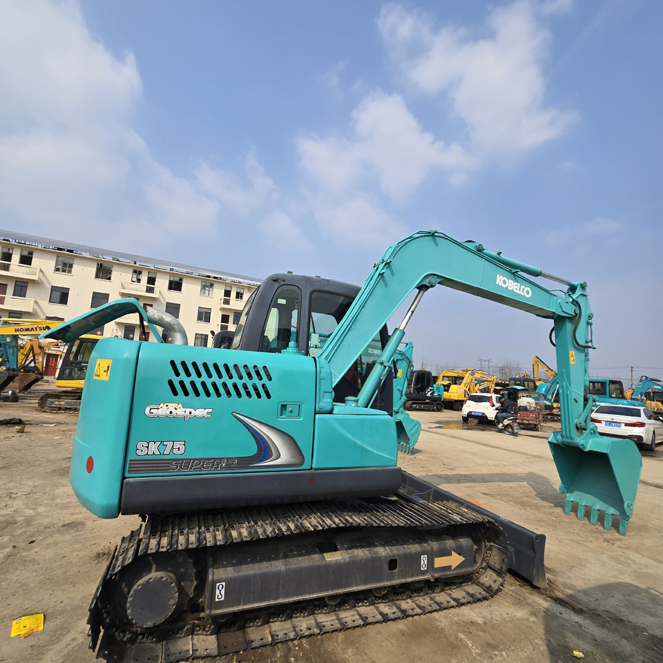 Kobelco SK75-8 - Мини багер: снимка 1 Kobelco SK75-8 - Мини багер: снимка 1