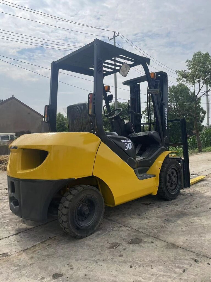 Дизелов мотокар Komatsu FD30: снимка 8