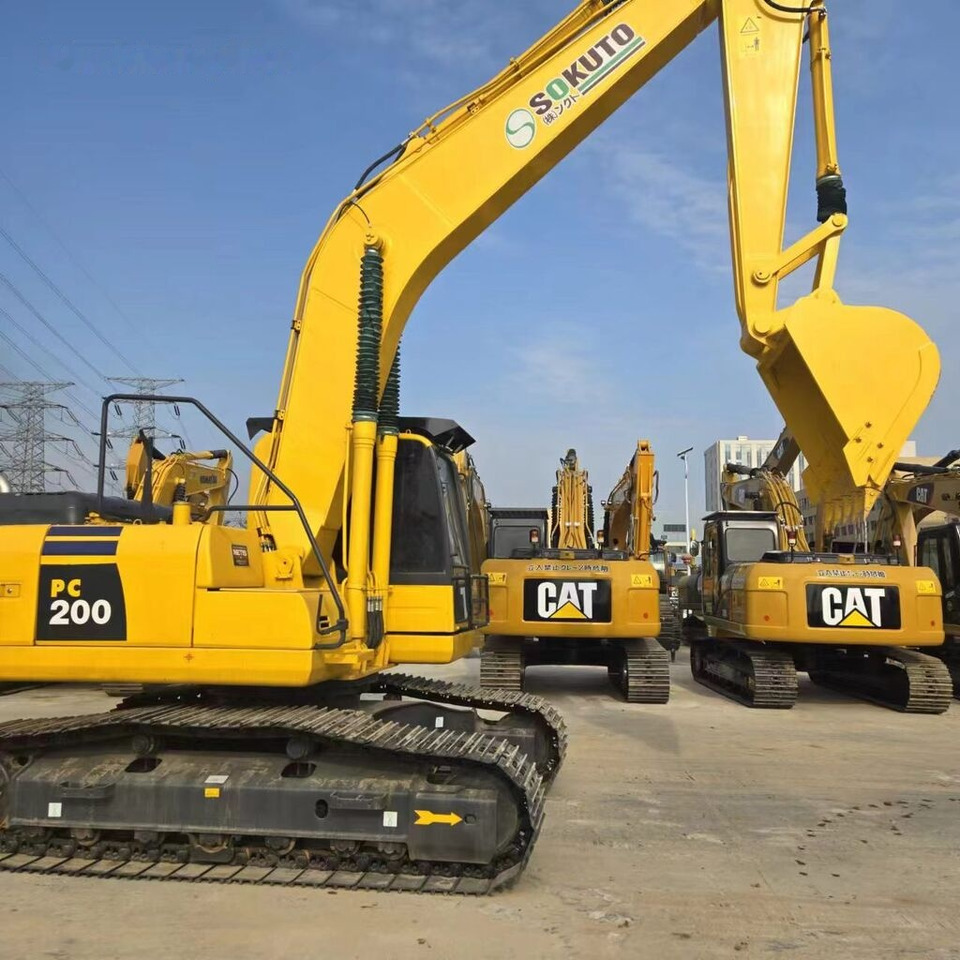 Komatsu PC200-8 - Верижен багер: снимка 2 Komatsu PC200-8 - Верижен багер: снимка 2
