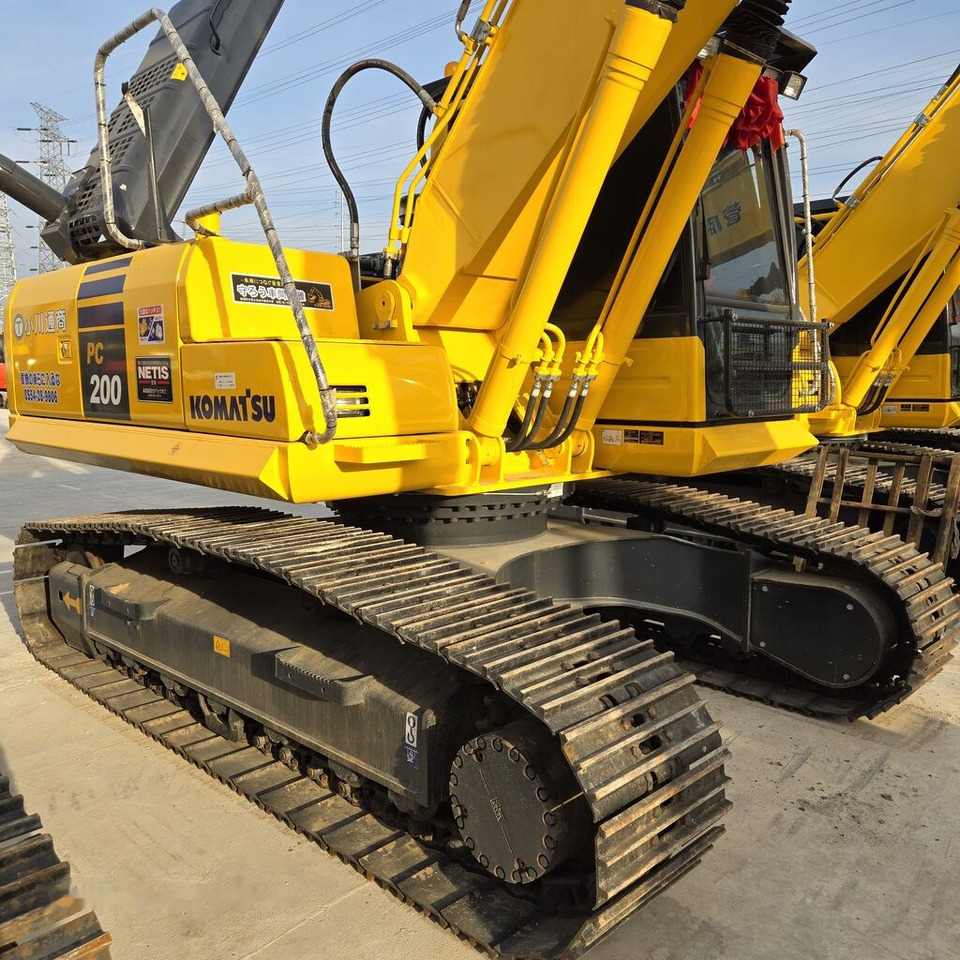 Komatsu PC200-8 - Верижен багер: снимка 4 Komatsu PC200-8 - Верижен багер: снимка 4