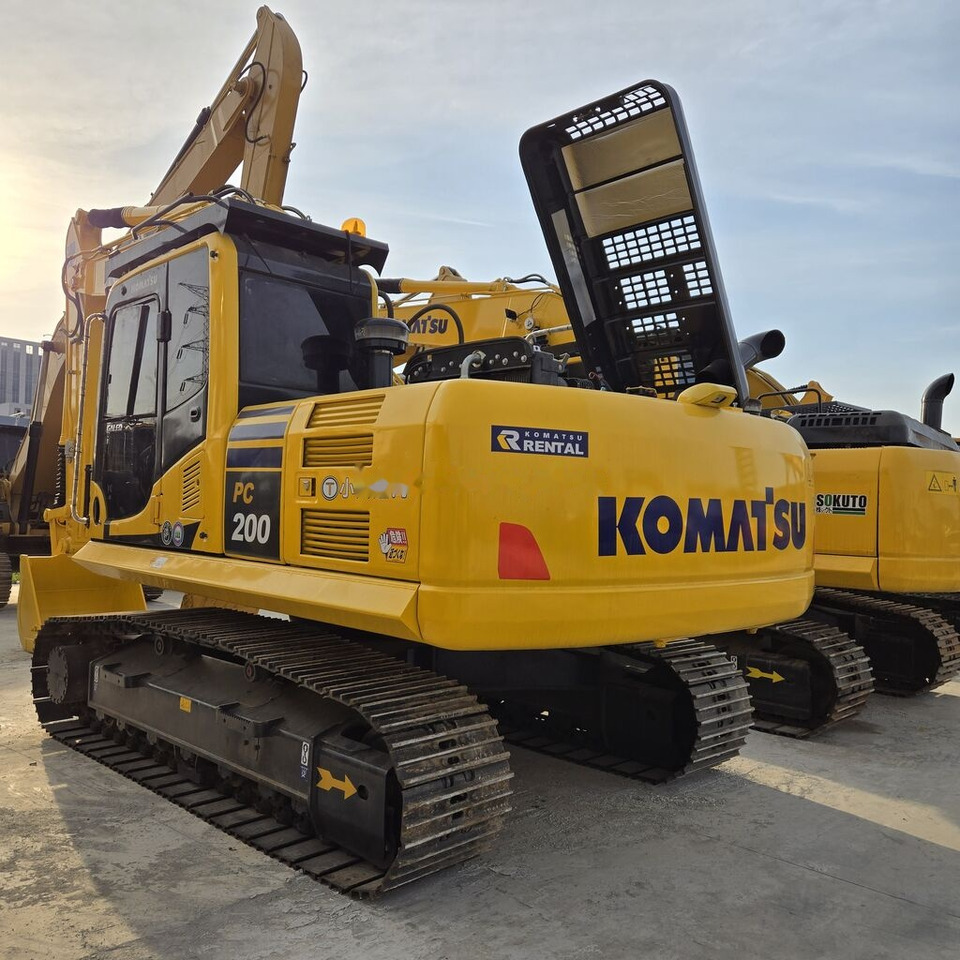 Komatsu PC200-8 - Верижен багер: снимка 3 Komatsu PC200-8 - Верижен багер: снимка 3