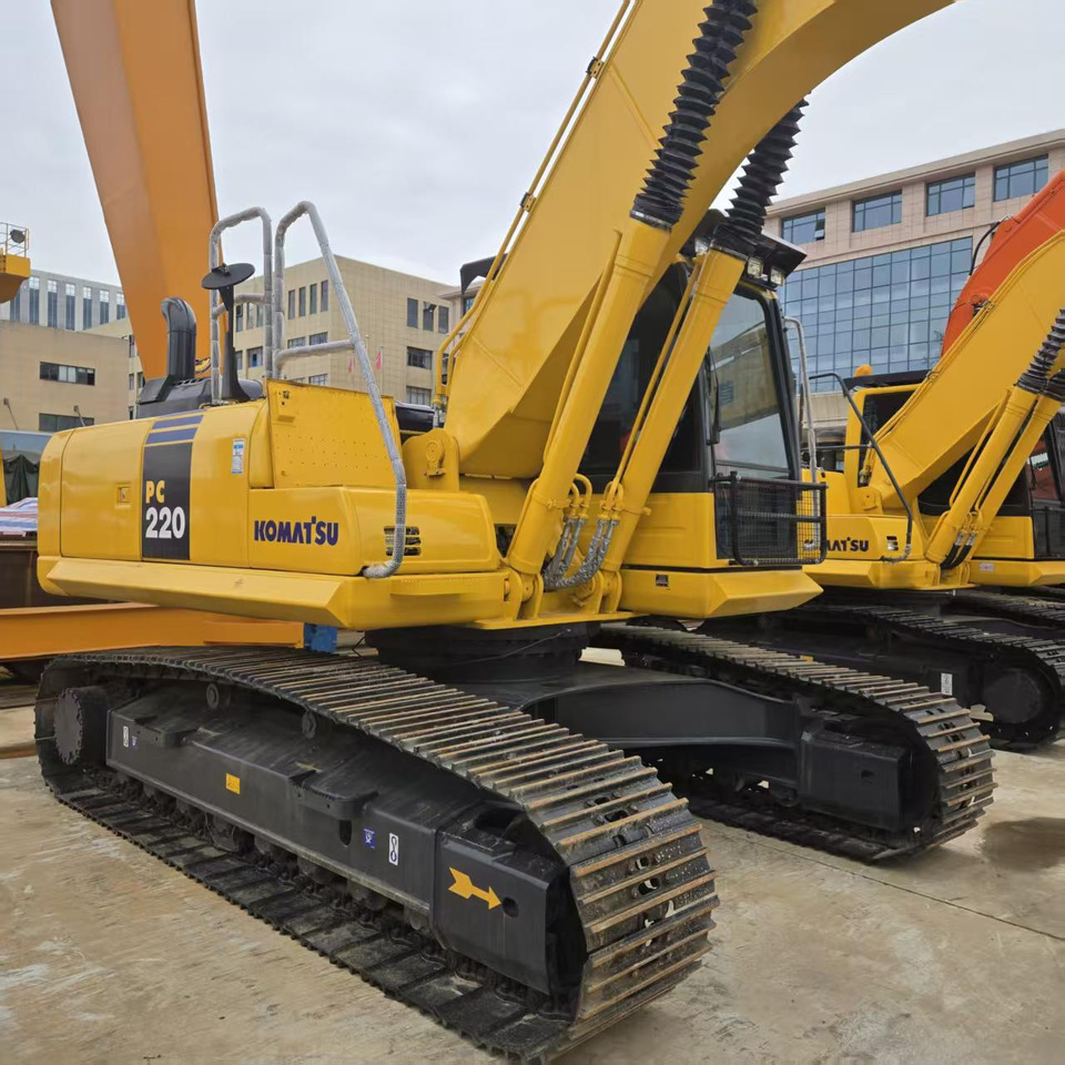 Komatsu PC220-8 - Верижен багер: снимка 5 Komatsu PC220-8 - Верижен багер: снимка 5