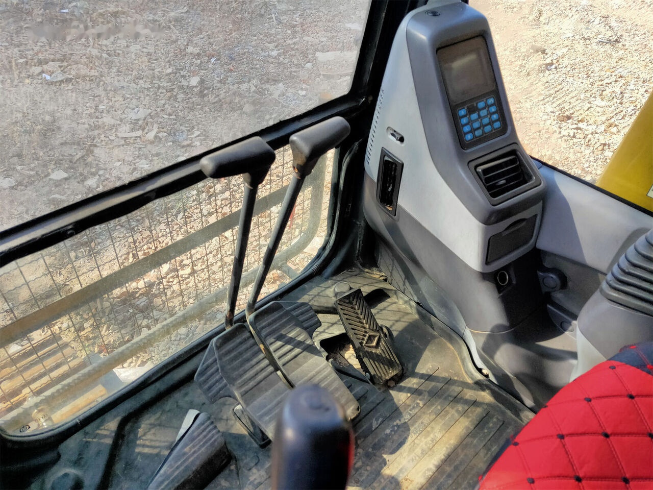 Komatsu PC300-7 - Верижен багер: снимка 3 Komatsu PC300-7 - Верижен багер: снимка 3
