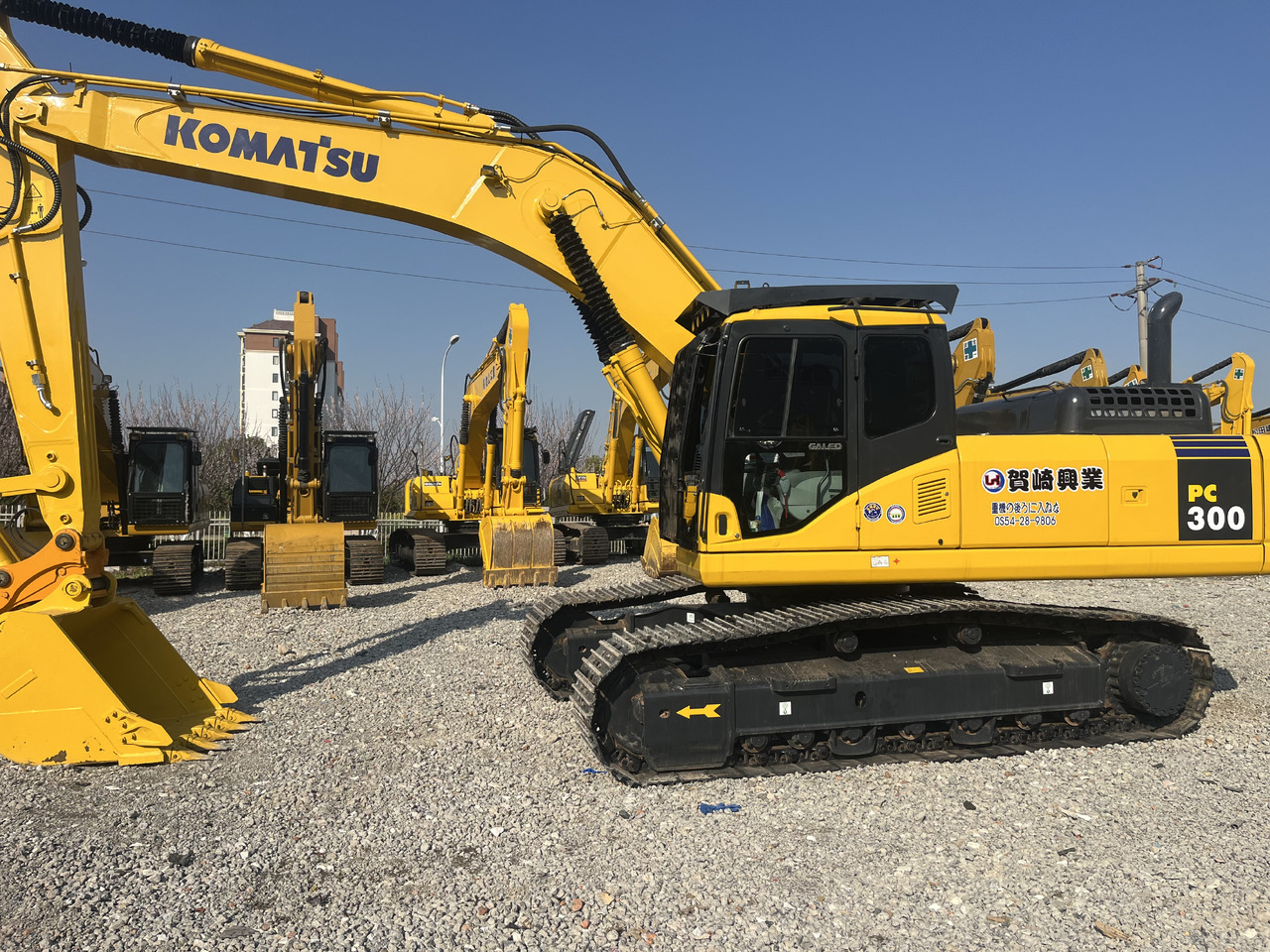 Komatsu PC300-7 - Верижен багер: снимка 3 Komatsu PC300-7 - Верижен багер: снимка 3