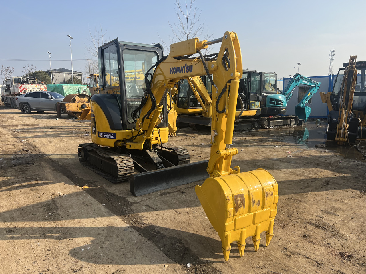 Komatsu PC30MR - Мини багер: снимка 1 Komatsu PC30MR - Мини багер: снимка 1