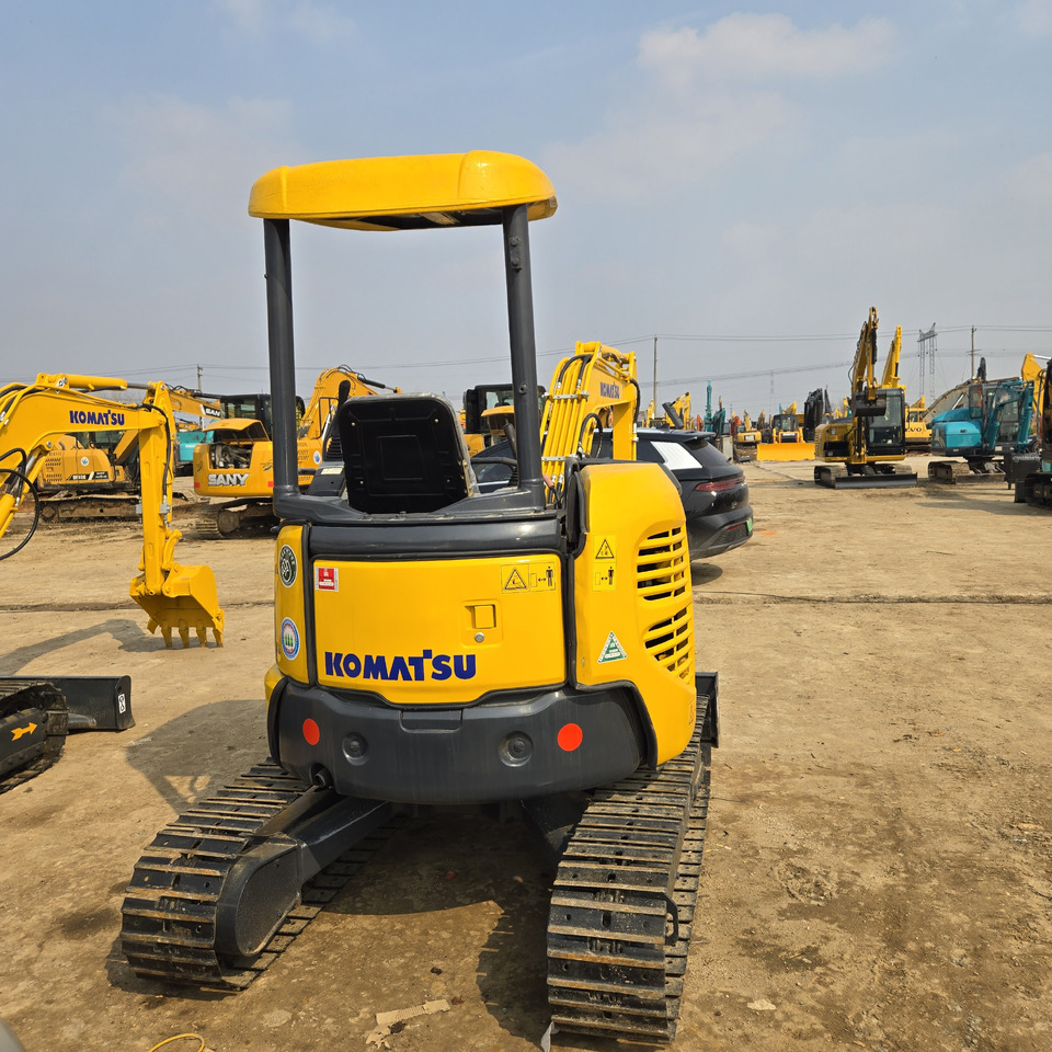Komatsu PC30MR - Верижен багер: снимка 3 Komatsu PC30MR - Верижен багер: снимка 3