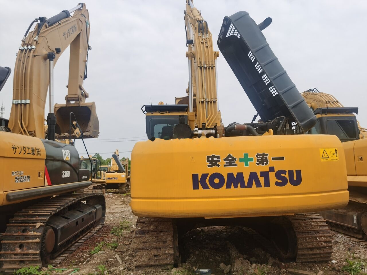 Komatsu PC350 - Верижен багер: снимка 3 Komatsu PC350 - Верижен багер: снимка 3
