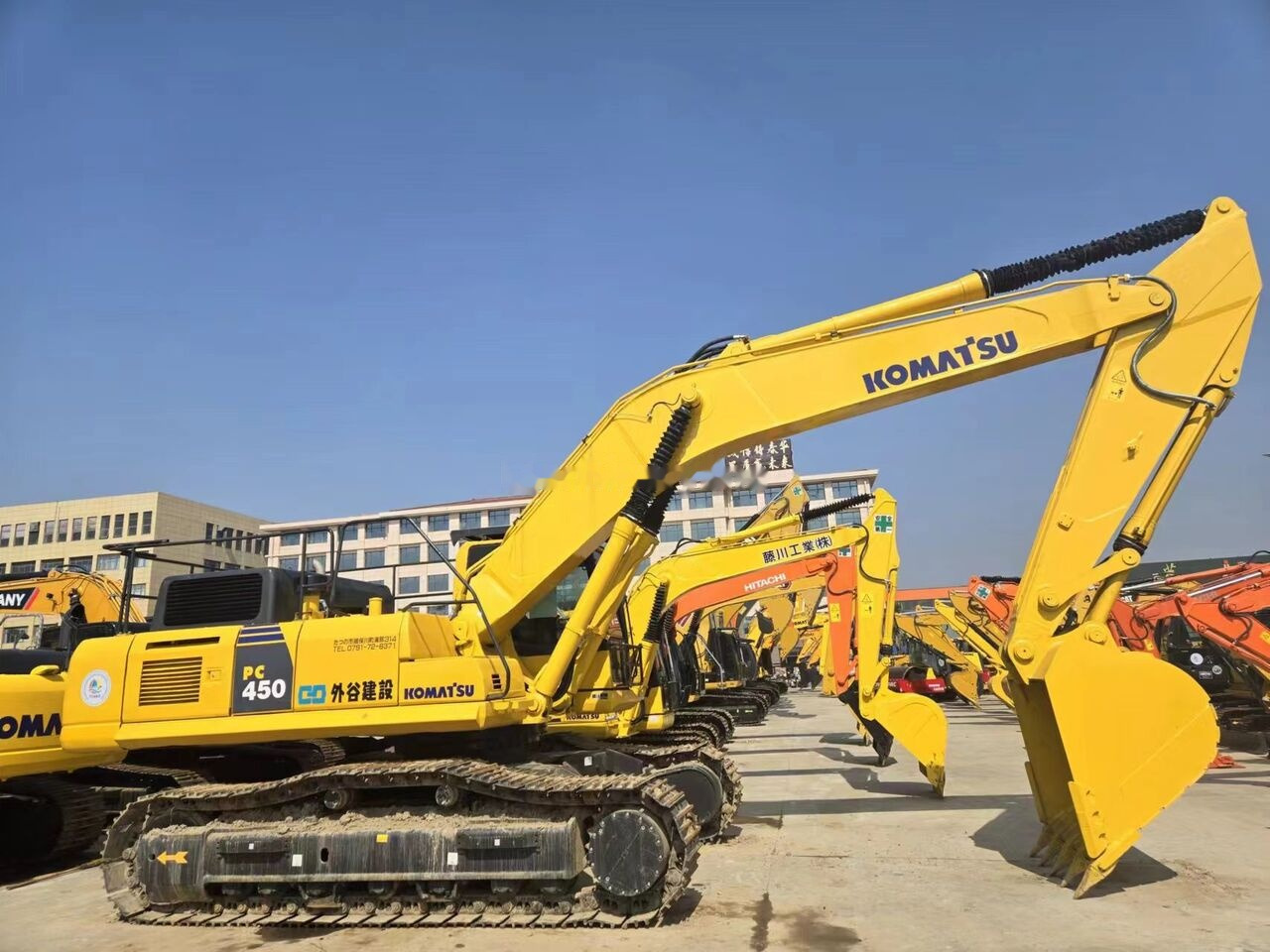 Komatsu PC450-8 - Верижен багер: снимка 3 Komatsu PC450-8 - Верижен багер: снимка 3