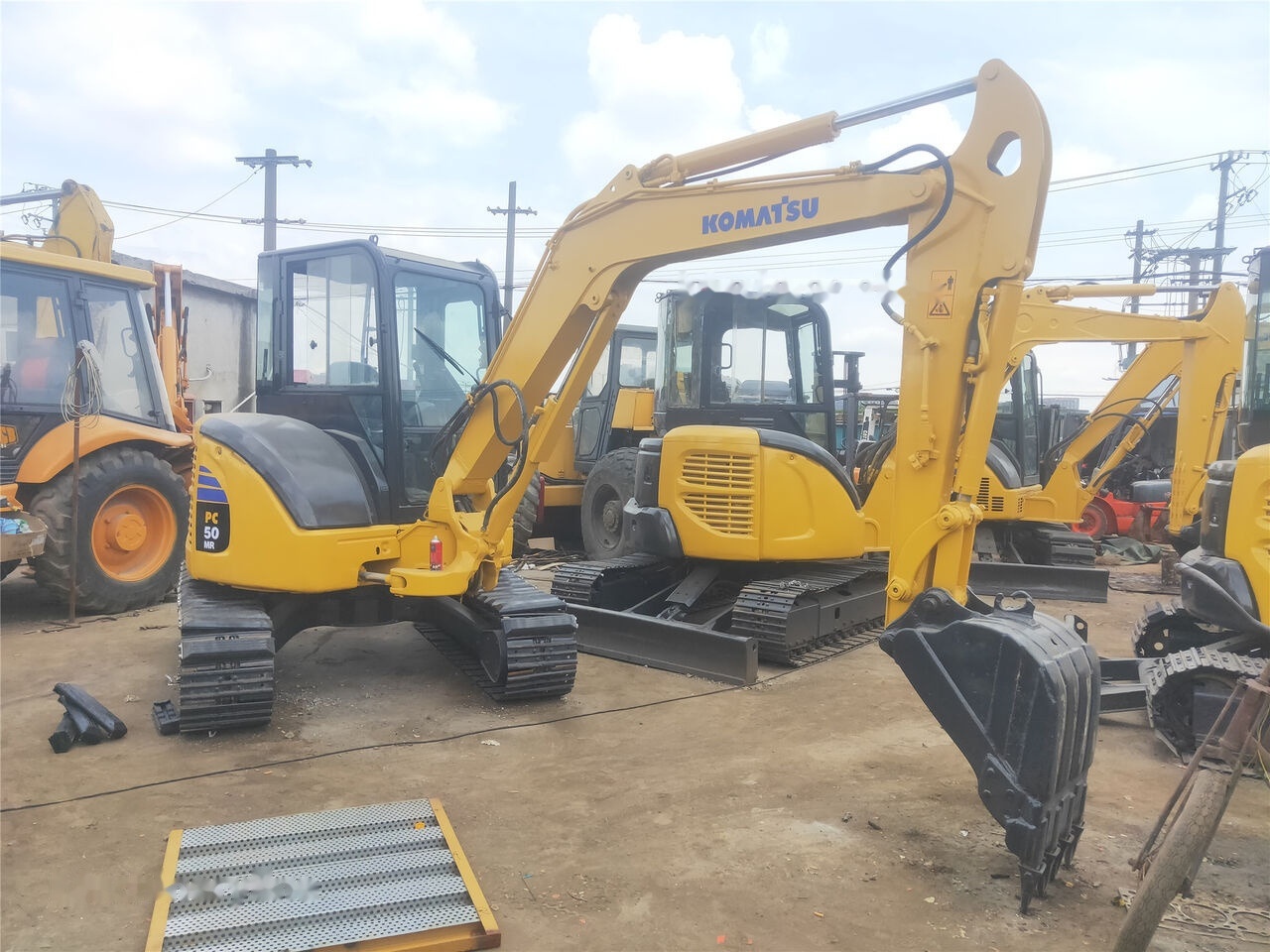 Мини багер Komatsu PC50MR: снимка 6