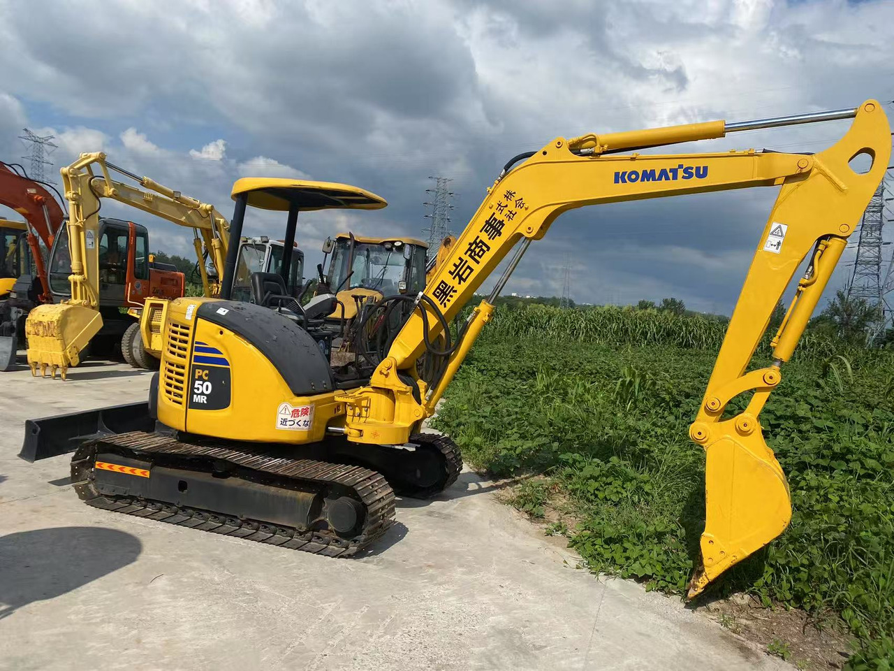 Komatsu PC50MR - Мини багер: снимка 3 Komatsu PC50MR - Мини багер: снимка 3