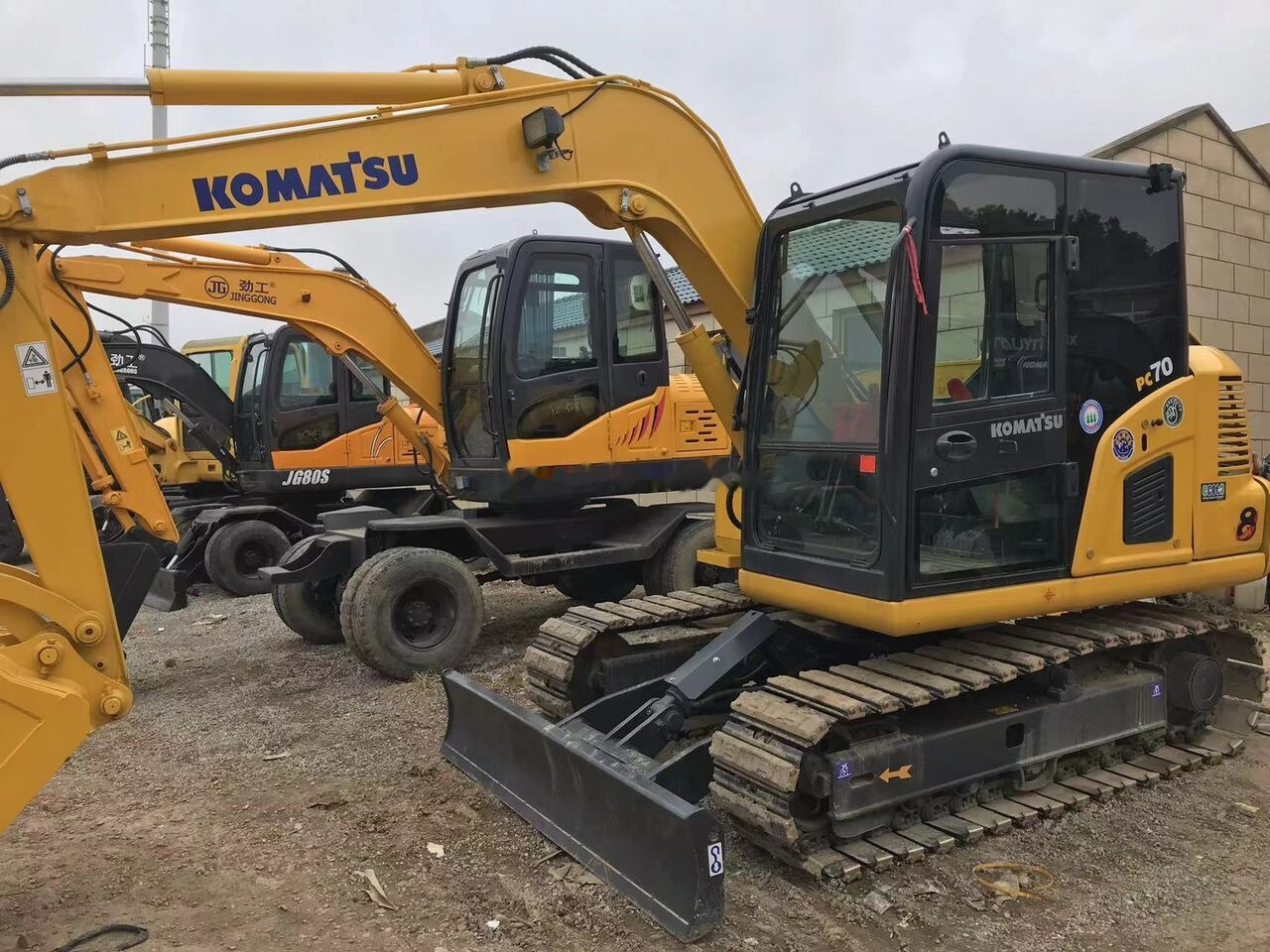 Komatsu PC70-8 - Верижен багер: снимка 4 Komatsu PC70-8 - Верижен багер: снимка 4