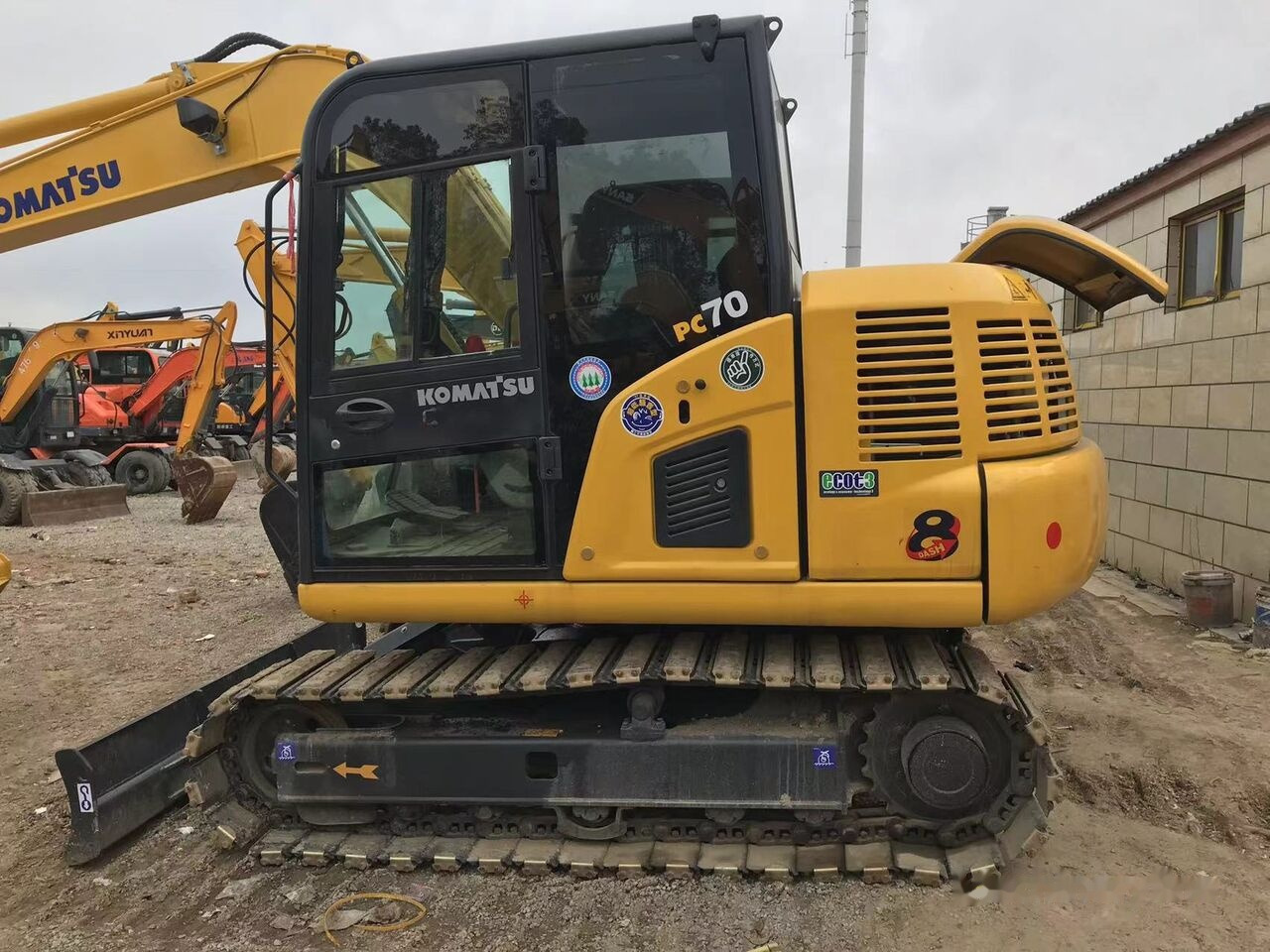 Komatsu PC70-8 - Верижен багер: снимка 3 Komatsu PC70-8 - Верижен багер: снимка 3