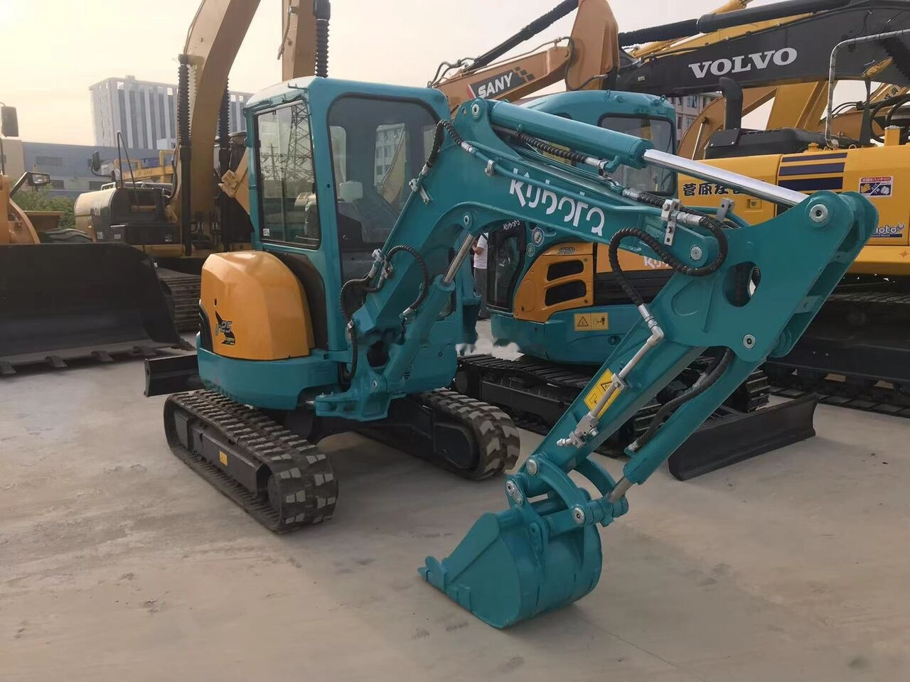 Kubota U25 - Мини багер: снимка 4 Kubota U25 - Мини багер: снимка 4