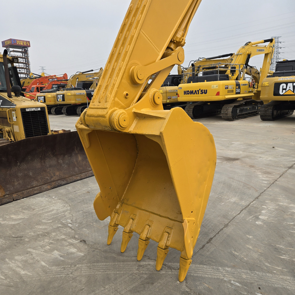 Верижен багер LIUGONG 925D: снимка 8