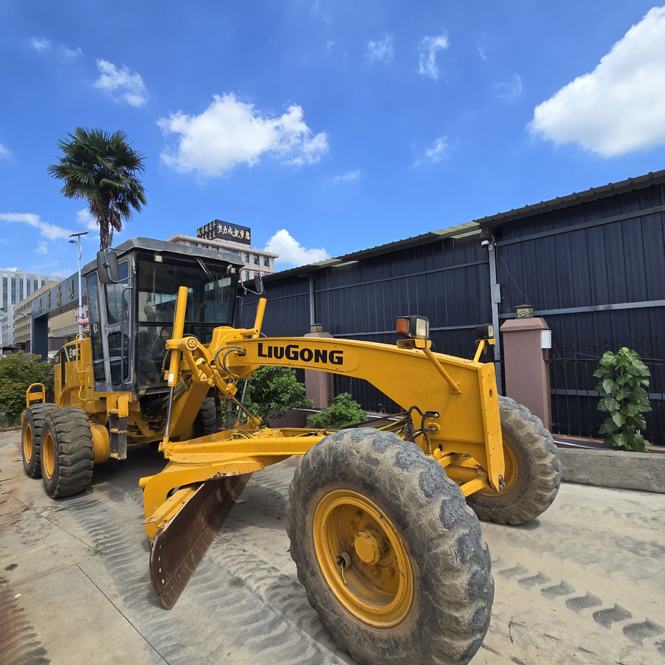 LIUGONG CLG4200 - Грейдер: снимка 4 LIUGONG CLG4200 - Грейдер: снимка 4