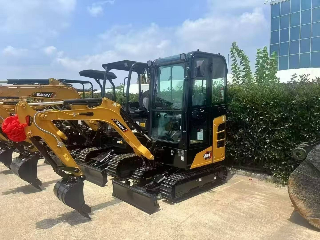 SANY SY60C - Мини багер: снимка 2 SANY SY60C - Мини багер: снимка 2
