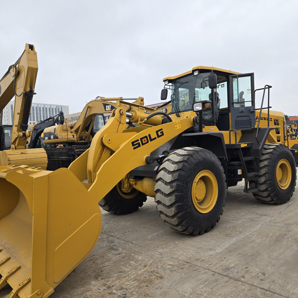 SDLG L956F - Колесен товарач: снимка 2 SDLG L956F - Колесен товарач: снимка 2