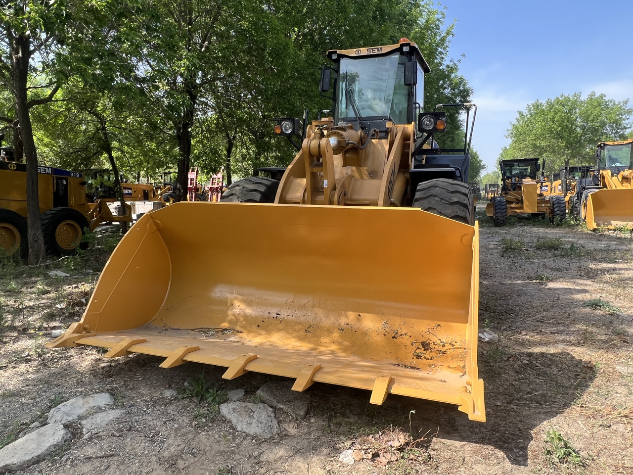 SEM SEM655D - Колесен товарач: снимка 4 SEM SEM655D - Колесен товарач: снимка 4