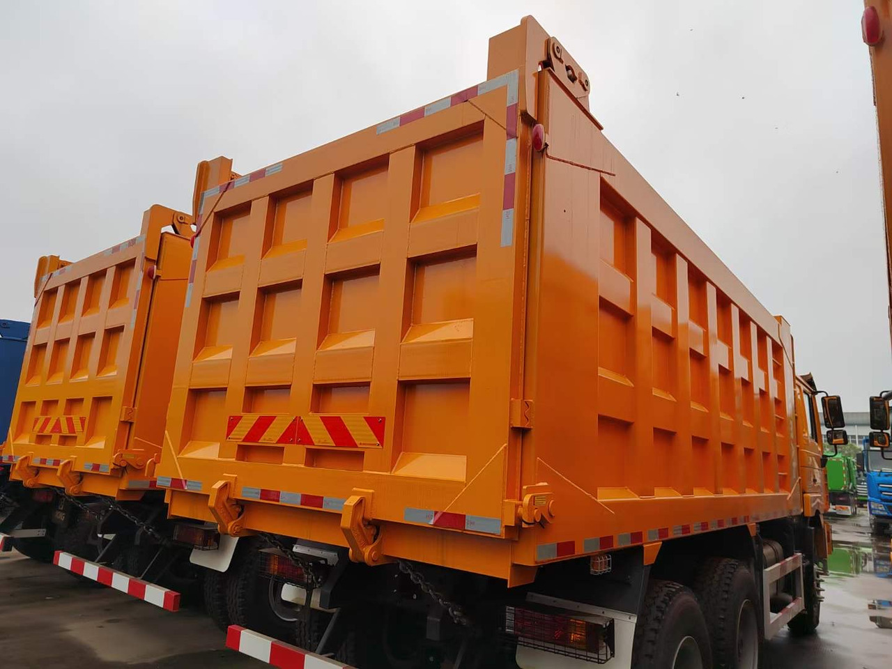 SHACMAN F3000 6x4 - Самосвал камион: снимка 5 SHACMAN F3000 6x4 - Самосвал камион: снимка 5