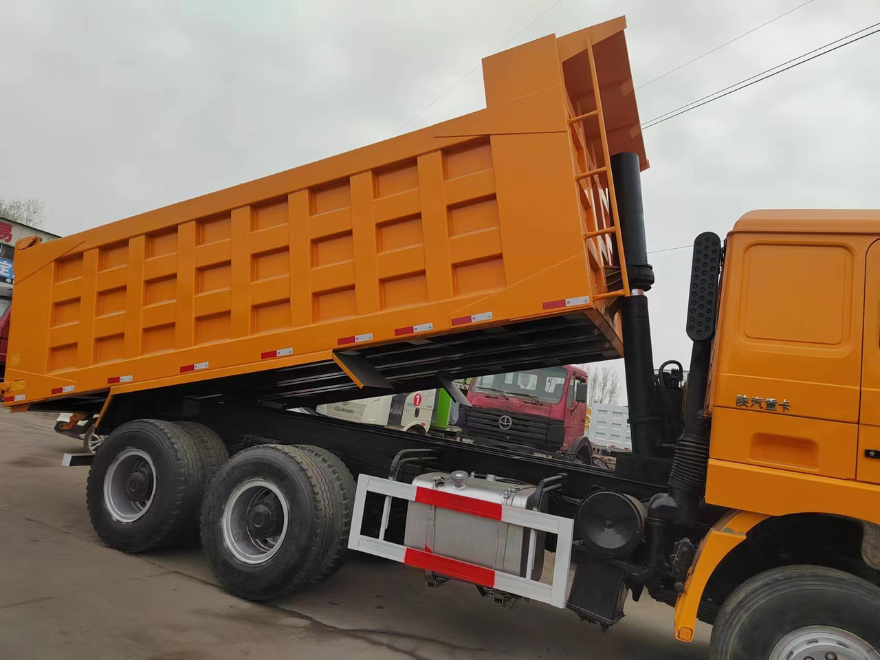 SHACMAN F3000 - Самосвал камион: снимка 5 SHACMAN F3000 - Самосвал камион: снимка 5