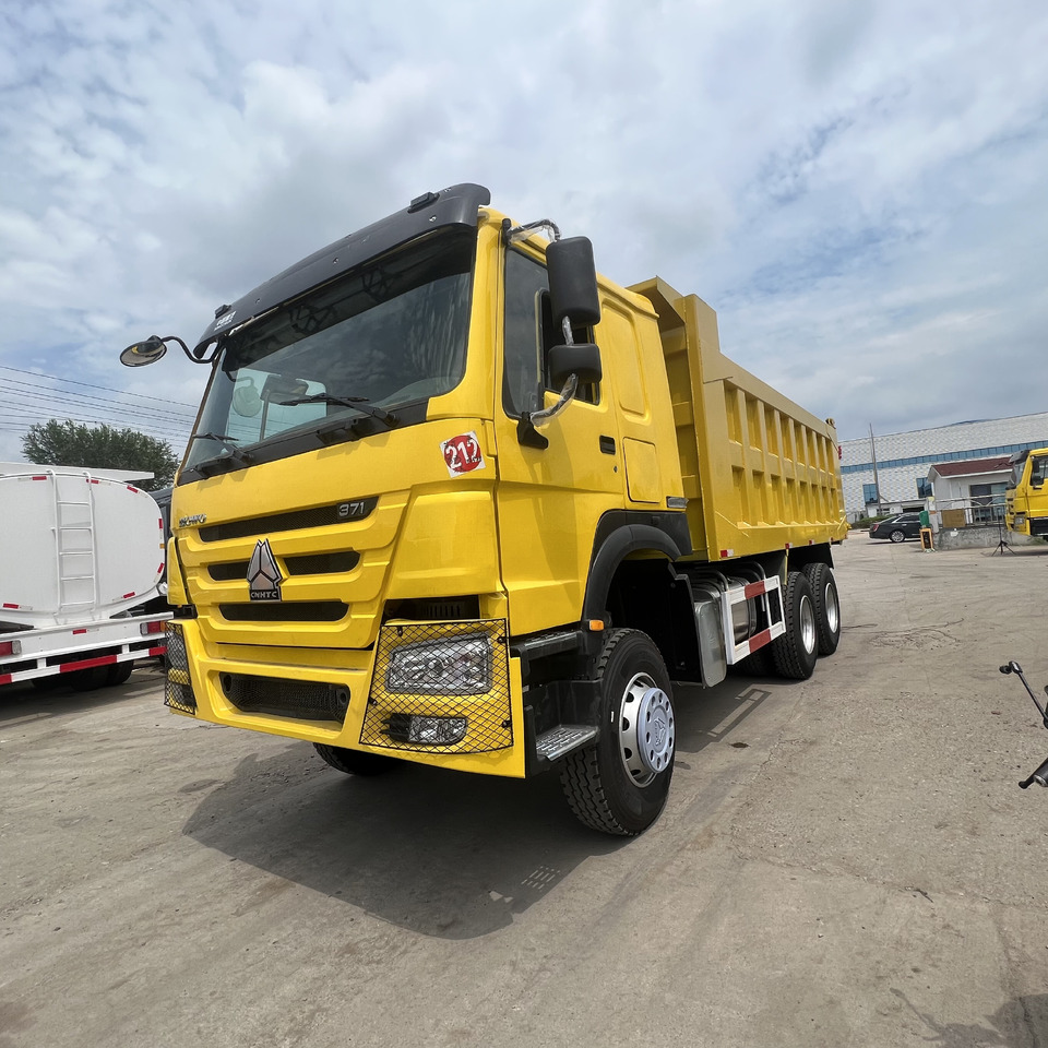 SINOTRUK HOWO 6x4 - Самосвал камион: снимка 1 SINOTRUK HOWO 6x4 - Самосвал камион: снимка 1